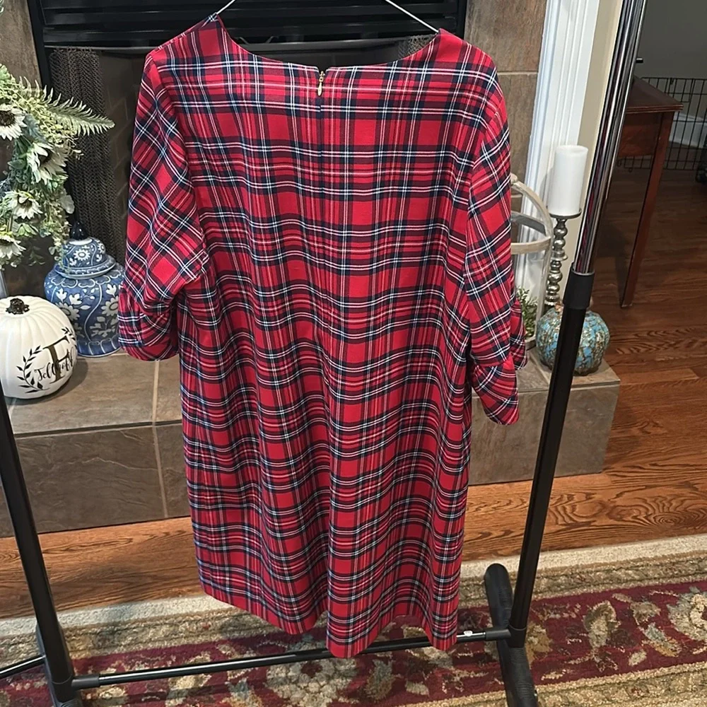 Draper James red tartan shift dress. Perfect for the holidays. - Picture 4 of 5